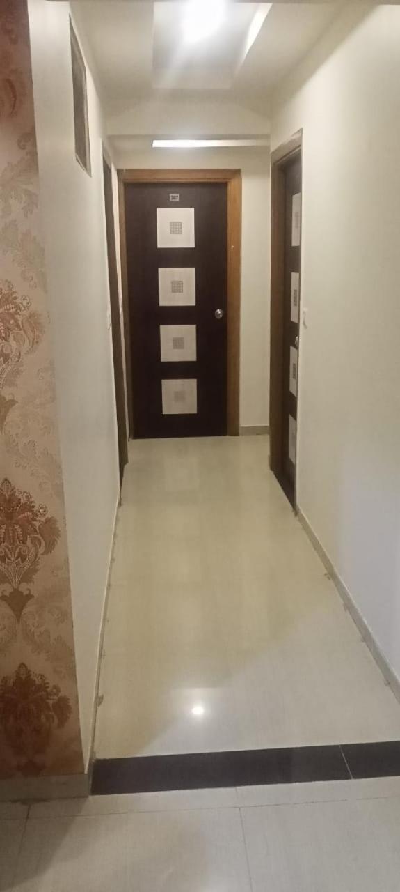 Hotel Anjali Palace Ahmedabad Ngoại thất bức ảnh